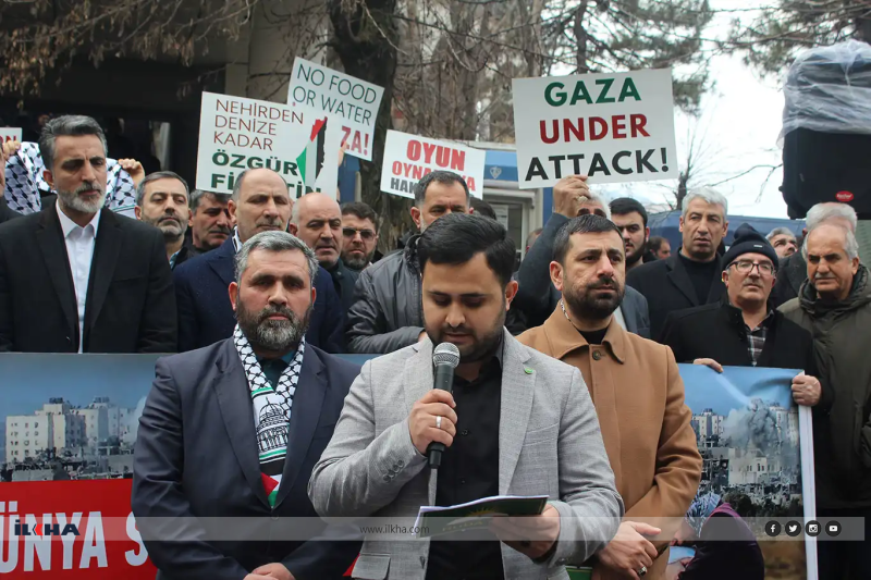 Bingöl'de Gazze'yi unutma, unutturma temalı basın açıklaması düzenlendi 